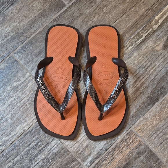 Havaianas Shoes - Havaianas Top Square Fusion Flip Flops, Size 7